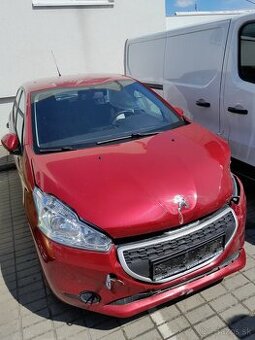 Peugeot 208 - havarované