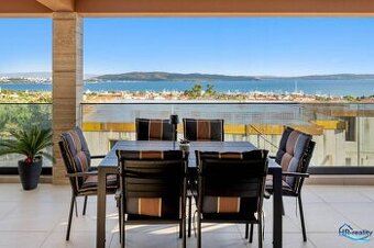 Split, Kaštela – luxusný zariadený penthouse s výhľadom