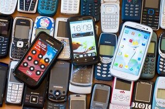 15x tel.Aj diely - Motorola g5s 55 eur - Samsung a12 60 eur