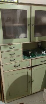 Kuchynský nábytok retro