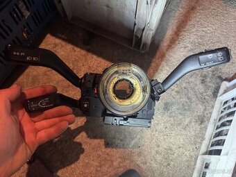 Podvolantove páčky Passat b6