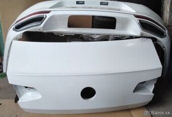 predám zadný nárazník, zadná kapota Volkswagen Passat B8 2.0