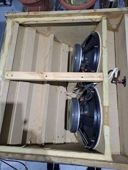 Turbosound TSE 215