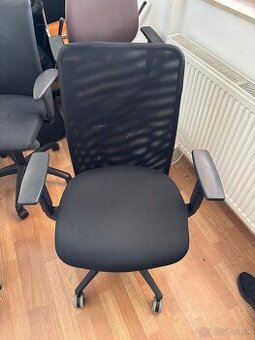 Kancelárske stoličky