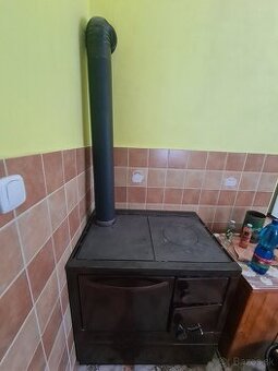 Sporák na tuhé palivo