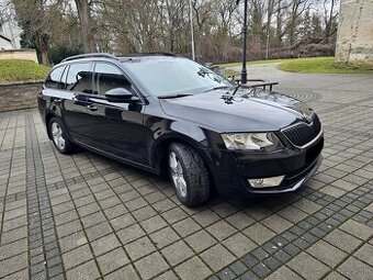Škoda Octavia Combi 1.6 TDI M5 Ambition Navi DVD R16 Orig. K