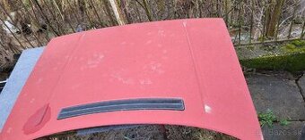 naraznik, kapota favorit