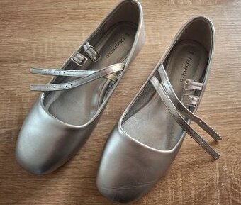 Nové strieborné balerínky Gate/Fisherfield 36