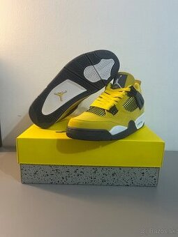 Jordan 4 Retro Lightning