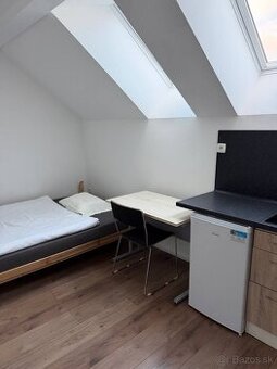 Na prenájom – moderná garzónka v Ružinove (Galvaniho 12B)