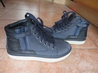 Chlapčenské topánky GEOX - veľ. 35