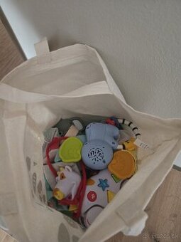 Hračky od 2 mesiacov do 2 rokov