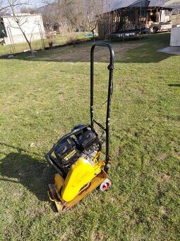 Predam vibracnu dosku Lumag RP 75