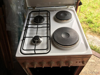 Sporák ply a elektro s rúrou