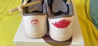 Nike air Jordan 1 travis scott velkos 43.