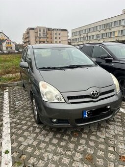 Toyota Corolla Verso 2.0 D-4D (7 miest)