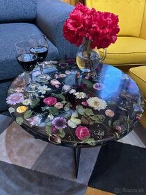 Epoxidový konferenčný stôl s kvetmi - 1