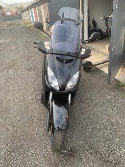 Yamaha x-max 125