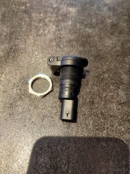 ZÁSUVKA ZAPAĽOVAČA 12V DIN BMW, 7714741