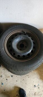 Predam disky s peugeota 4x108 r16 zo zimnymi pneumatikam8