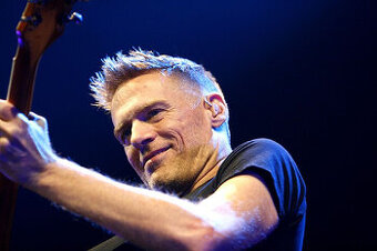 Lístok Bryan Adams