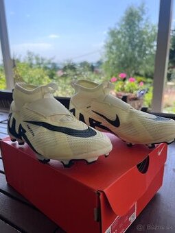 NIKE JR ZOOM SUPERFLY 9 PRO FG
