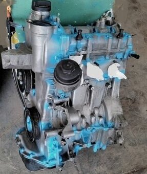 predám MOTOR AZQ Škoda Fabia 1.2 HTP 47kW prevodovka, DVERE,