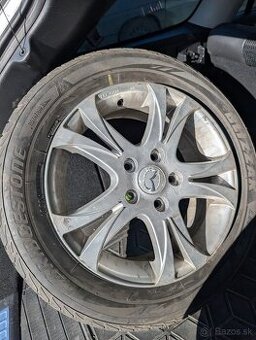 R16 Mazda