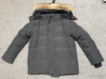 Canada Goose Wyndham jacket