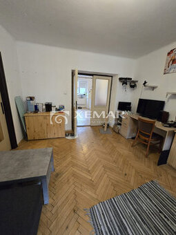 PREDAJ 2 izbový byt Banská Bystrica