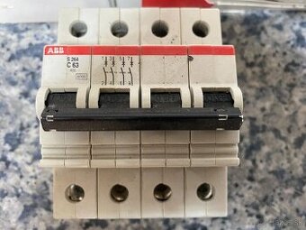 Istič 4 - pólový ABB