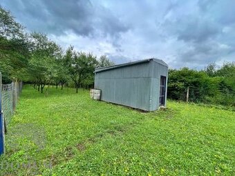 Rekreačný / stavebný pozemok 1153m2 v Novom Meste n/V