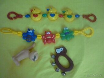 Retro staré hračky hrkálky a i.