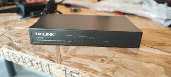Switch TP-Link TL-SF1008P - 1