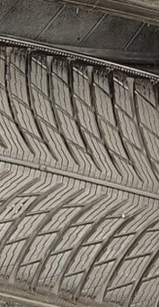 Zimné pneumatiky 235/60 R17 - 1