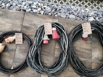 Predlžovacie káble 400 V