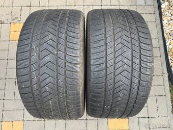 305/35 R21