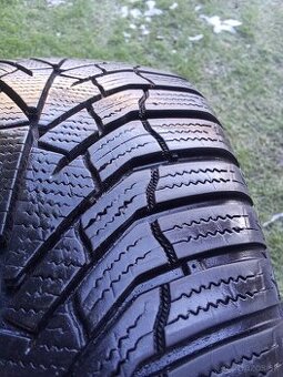 225/45 r17  zimné pneu.7,5 mm