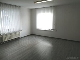 Prenajmem kancelárie v centre PB