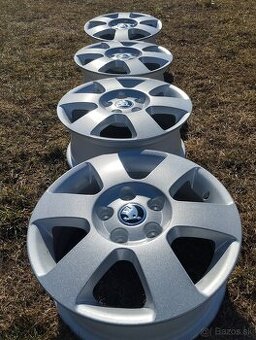 5x112 R15 Originál Škoda Octavia 2