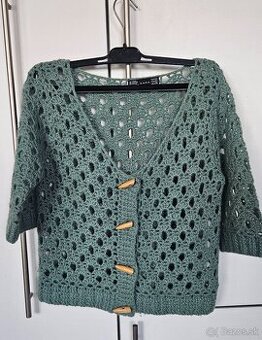 Zara - zelený háčkovaný svetrík
