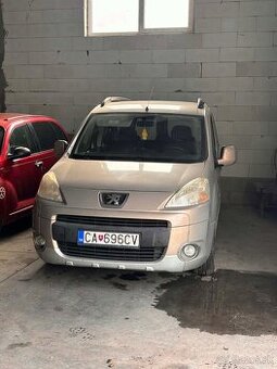 Peugeot Partner 1.6 HDi 55 kW – 2012 – 290 000 km – 2 200 €