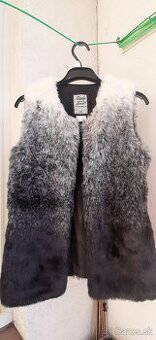 Dievčenská kožušinová vesta 12-13rokov