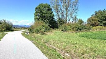 Slnečný veľký pozemok Dulová Ves okr. Prešov, 3311m2