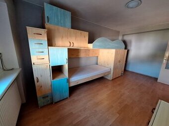 Detská poschodová posteľ