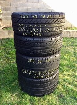 Dvojrozmer 285/30 r18 a 225/40 r18 Bridgestone