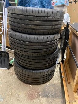 Pneumatiky Pirelli Cinturato P7 235/45 R18