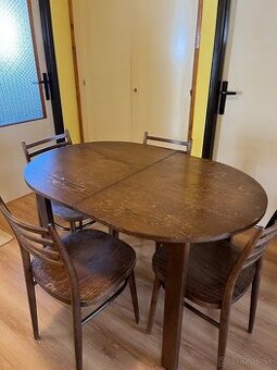 Predám stôl a stoličky spolu