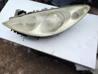 Predné svetlá Peugeot 307 od roku 2005