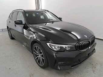 BMW 3 2.0 330E (215KW) 1. Majiteľ MOZNY ODPOCET DPH